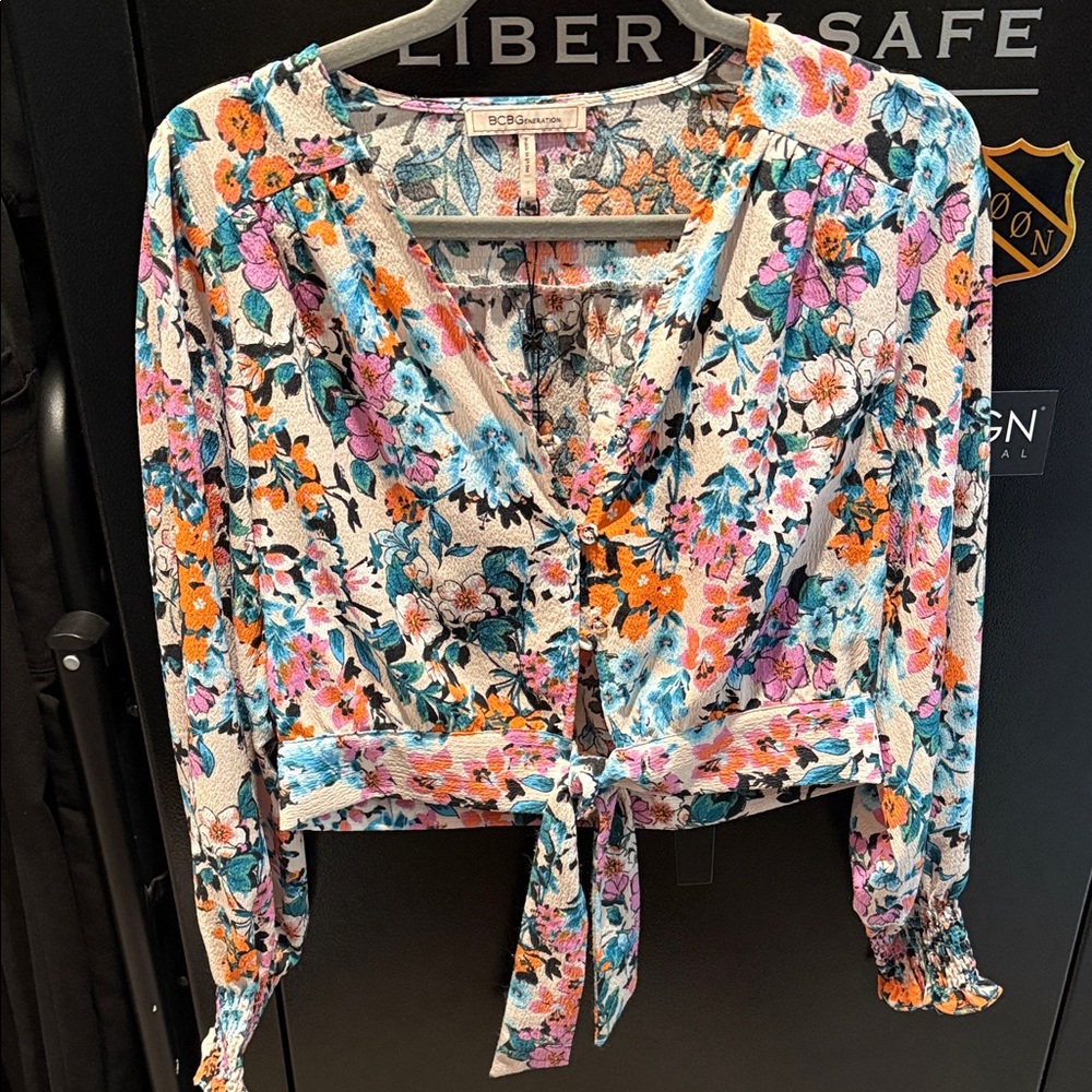 BCBGeneration floral top